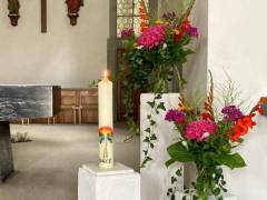 260703_PaceKerze_Kirche_Friedensgebet_quer_original